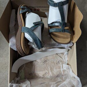 Taos Sandals